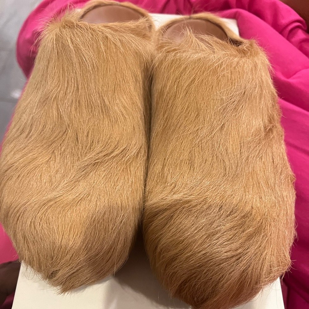 Like new only worn once Womens Marni slides size 40